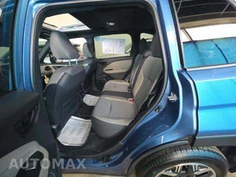 2025 Subaru Forester Premium - miniatura 13
