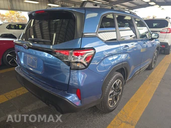 2025 Subaru Forester Premium - miniatura 4