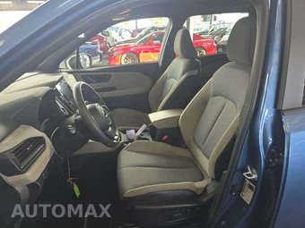 2025 Subaru Forester Premium - miniatura 7