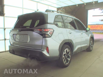 2025 Subaru Forester Premium - miniatura 4