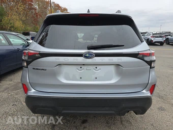 2025 Subaru Forester Premium - miniatura 5