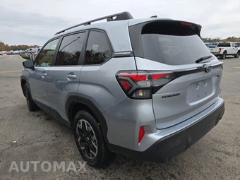 2025 Subaru Forester Premium - miniatura 6