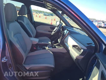 2025 Subaru Forester Premium - miniatura 8