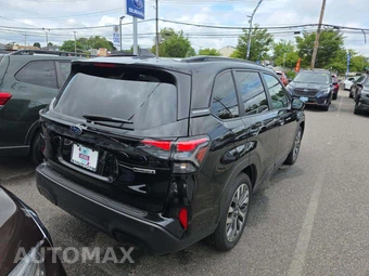 2025 Subaru Forester Touring - miniatura 3