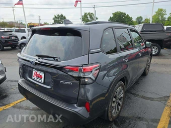 2025 Subaru Forester Touring - miniatura 3