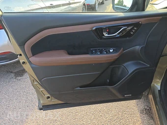 2025 Subaru Forester Touring - miniatura 9