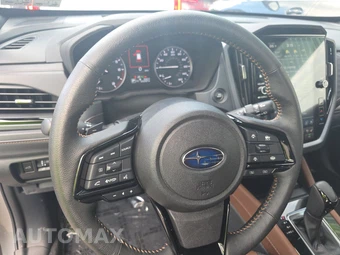 2025 Subaru Forester Touring - miniatura 10