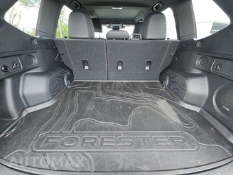 2025 Subaru Forester Touring - miniatura 16