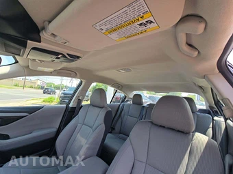 2025 Subaru Legacy Premium – miniatura 11