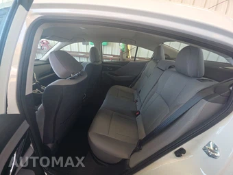 2025 Subaru Legacy Premium - miniatura 13