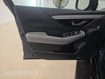 2025 Subaru Outback Limited XT - miniatura 9