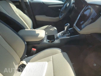 2025 Subaru Outback Premium - miniatura 8