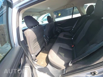 2025 Subaru Outback Premium - miniatura 13