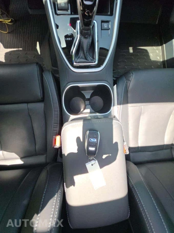 2025 Subaru Outback Touring - miniatura 8