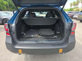 2025 Subaru Outback Wilderness - miniatura 8