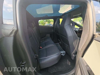 2025 Tesla Cybertruck Crew Cab Medium Bed - miniatura 13