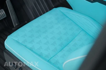 2025 Tesla Cybertruck Crew Cab Medium Bed - miniatura 26