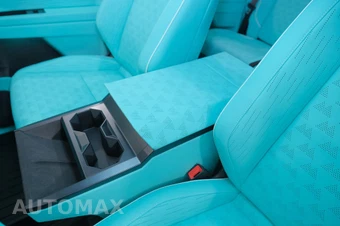 2025 Tesla Cybertruck Crew Cab Medium Bed - miniatura 28