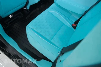 2025 Tesla Cybertruck Crew Cab Medium Bed - miniatura 33