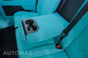 2025 Tesla Cybertruck Crew Cab Medium Bed - miniatura 34