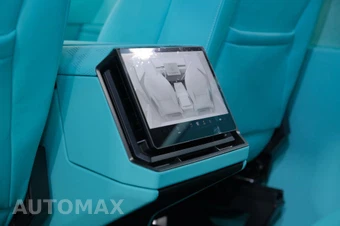 2025 Tesla Cybertruck Crew Cab Medium Bed - miniatura 35