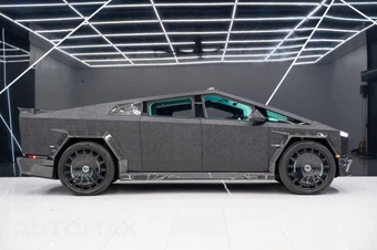 2025 Tesla Cybertruck Crew Cab Medium Bed - miniatura 9