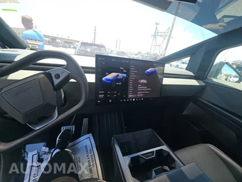 2025 Tesla Cybertruck Crew Cab Medium Bed - miniatura 11