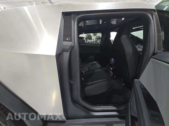 2025 Tesla Cybertruck Crew Cab Medium Bed - miniatura 17