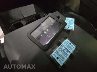 2025 Tesla Cybertruck Crew Cab Medium Bed - miniatura 8