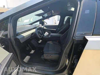 2025 Tesla Cybertruck Long Range Crew Cab Medium Bed - miniatura 3
