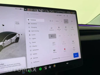 2025 Tesla Model 3 - miniatura 19