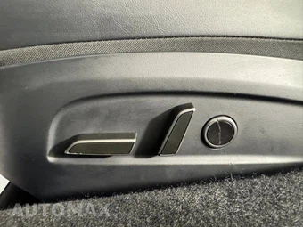 2025 Tesla Model 3 - miniatura 34