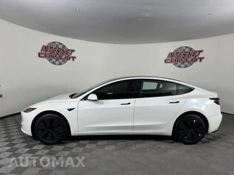 2025 Tesla Model 3 - miniatura 4
