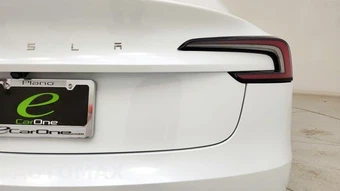 2025 Tesla Model 3 Long Range - miniatura 27