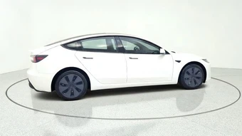 2025 Tesla Model 3 Long Range - miniatura 9