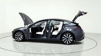 2025 Tesla Model 3 Long Range - miniatura 15