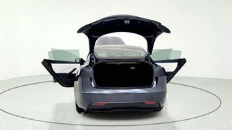 2025 Tesla Model 3 Long Range - miniatura 17