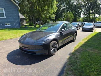 2025 Tesla Model 3 Long Range