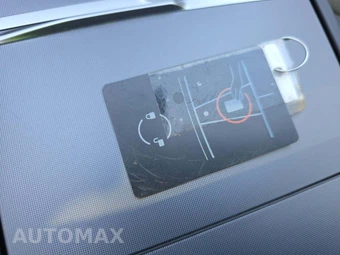 2025 Tesla Model 3 Long Range - miniatura 8