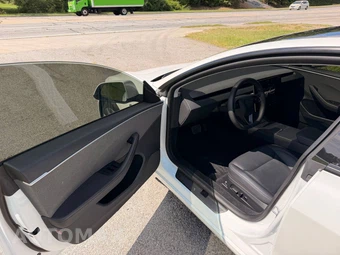 2025 Tesla Model 3 Long Range - miniatura 14