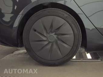 2025 Tesla Model 3 Long Range - miniatura 11