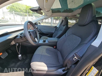 2025 Tesla Model 3 Long Range - miniatura 13