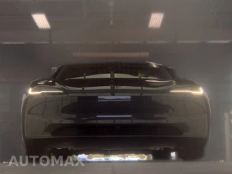 2025 Tesla Model 3 Long Range - miniatura 3