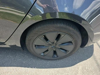 2025 Tesla Model 3 Long Range - miniatura 11