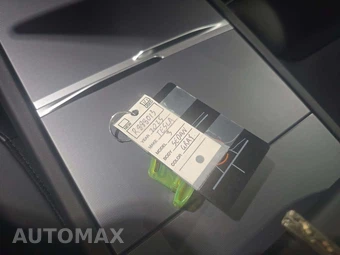 2025 Tesla Model 3 Long Range - miniatura 8