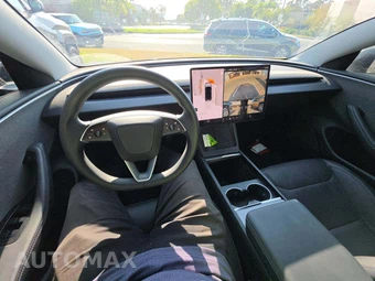 2025 Tesla Model 3 Long Range - miniatura 10