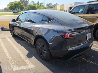 2025 Tesla Model 3 Long Range - miniatura 2