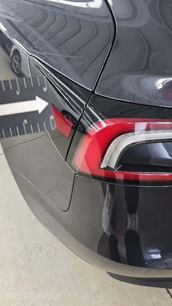 2025 Tesla Model 3 Long Range - miniatura 25