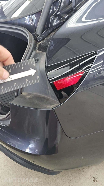 2025 Tesla Model 3 Long Range - miniatura 34