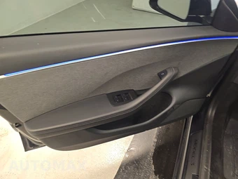 2025 Tesla Model 3 Long Range - miniatura 9